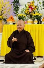 thich-nu-hang-nhu-11