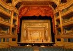 nha-hat-grand-theatre