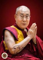 dalai-lama-with-sig