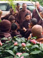 thay-nhat-hanh-truoc-giao-thua